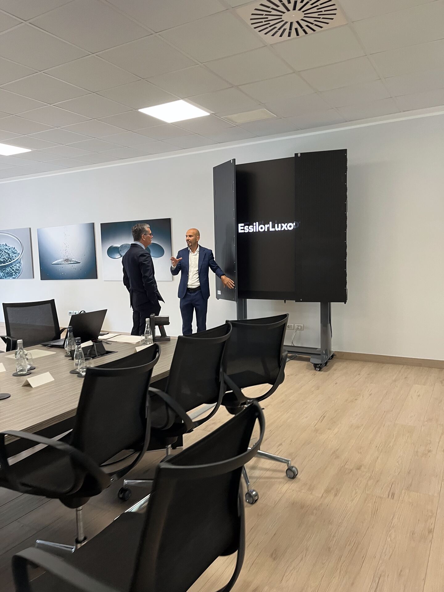 Foldable presso e AD Essilor Luxottica 3