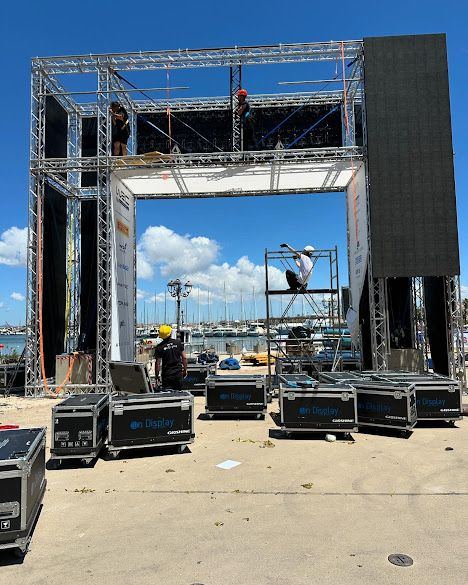Montaggio Portale per WRC Rally Sardegna 2024