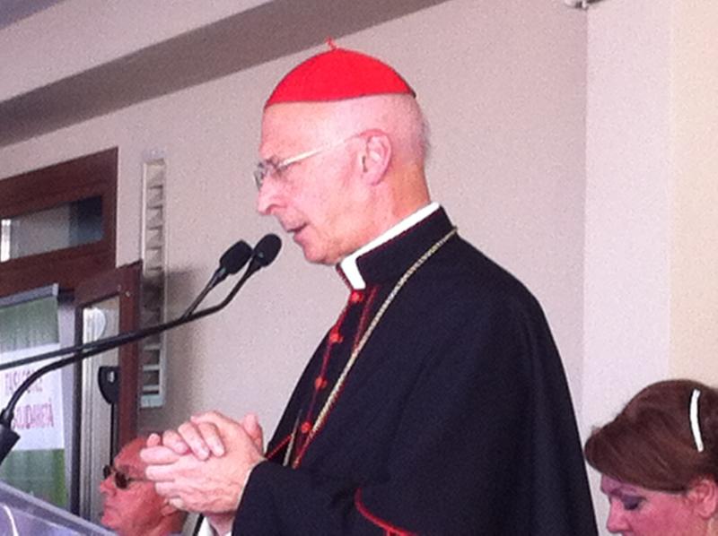 Cardinal Bagnasco Pescara