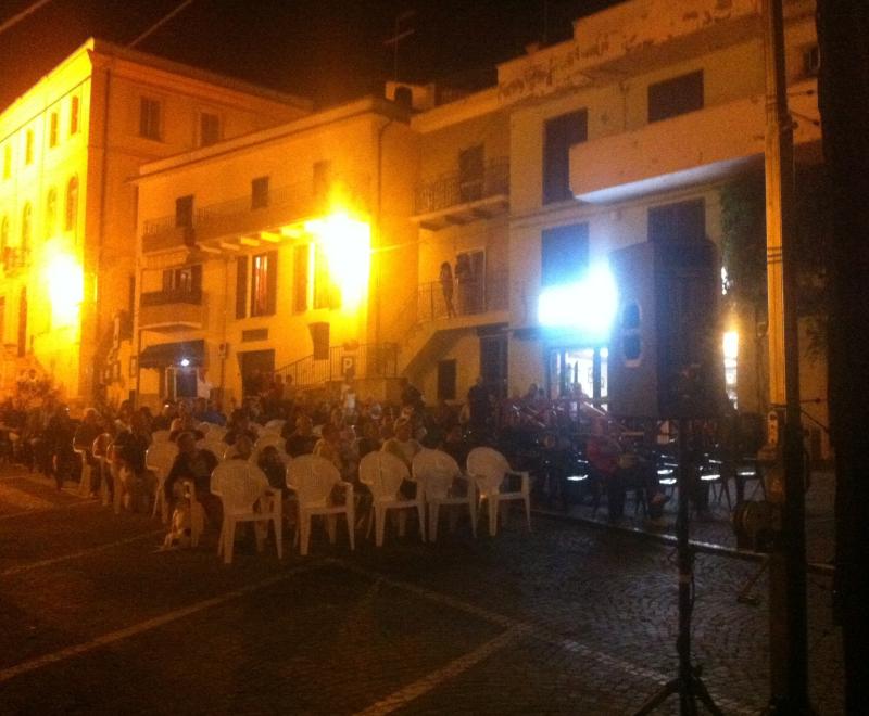 Piazza a Farindola, cinema all'aperto