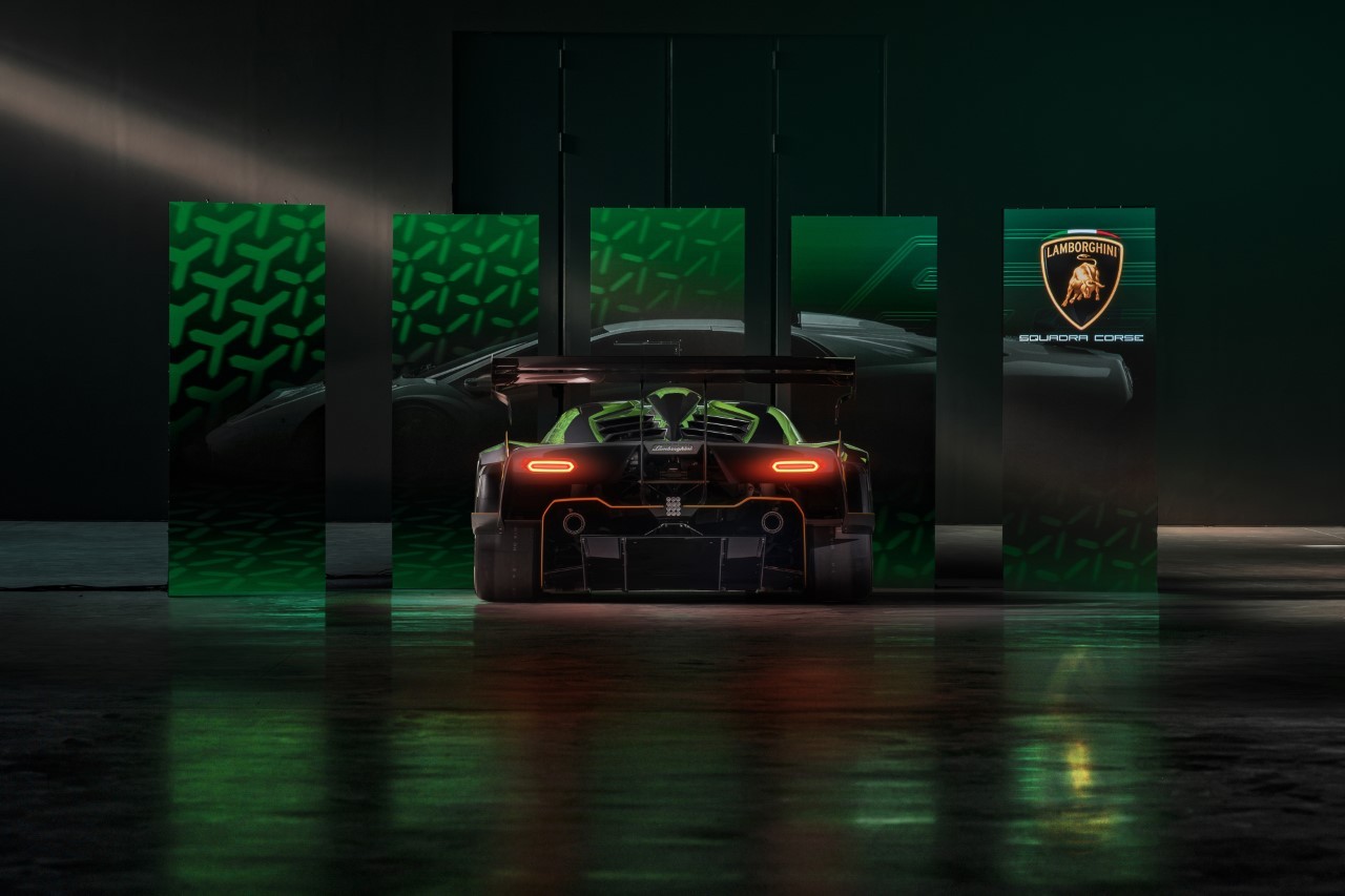 Lamborghini-Essenza-SCV12-4